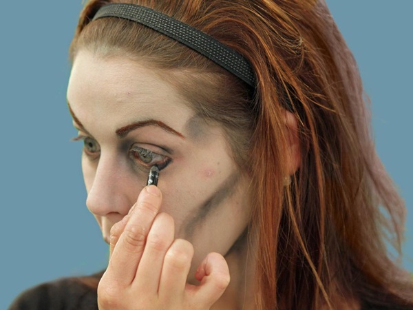 Skræmmende makeup til Halloween med dine egne hænder til piger og piger