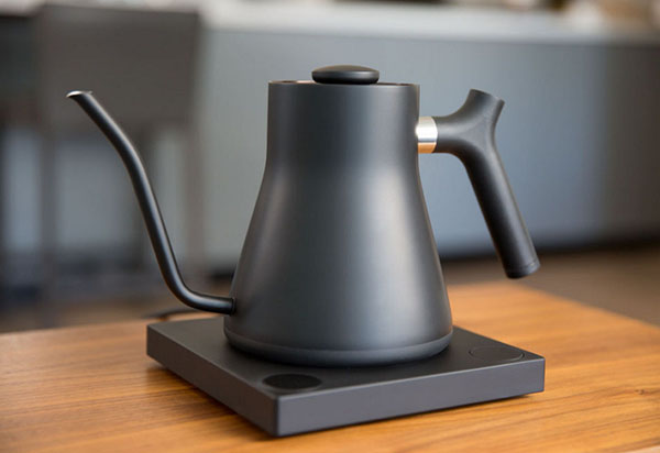 Gave til æstetik: "intelligent" kaffemaskine Stagg Ekg