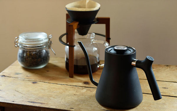 Gave til æstetik: "intelligent" kaffemaskine Stagg Ekg