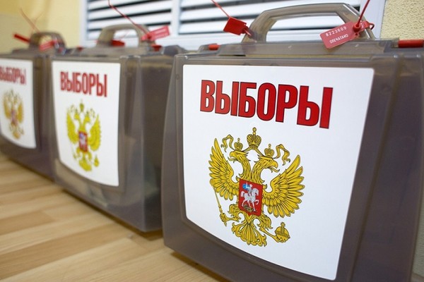 For hvem der skal stemme i valgene i september 18, 2016 i Rusland bortset fra United Russia. Efternavne kandidat fra Moskva og St. Petersborg