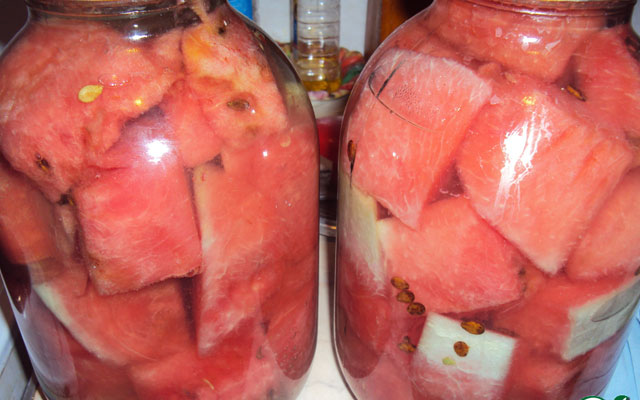 Kompot fra vandmelon til vinteren Kompot fra vandmelon til vinteren