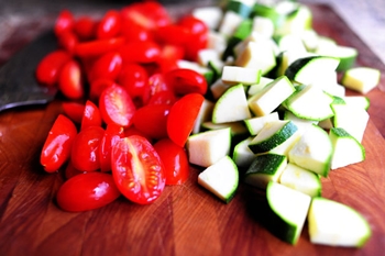 opskrift på en interessant salat med courgette