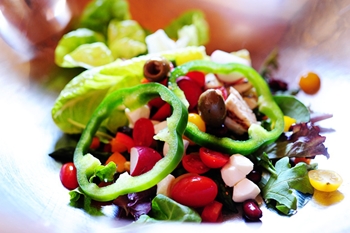 Foto af opskriften til en lys og original salat til fødselsdagen til "New York"