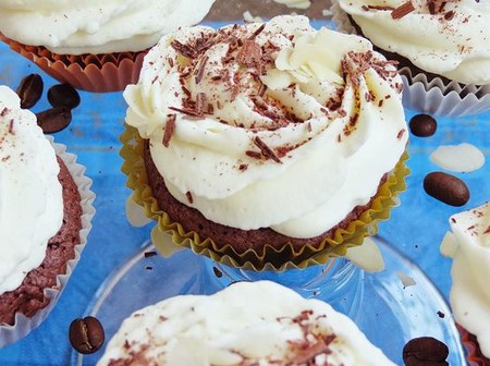 Sådan laver du en creme til Cappeycakes: Opskrift på smør, chokolade og proteinkrem