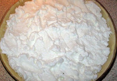 Sådan tilberedes meringue, en lækker opskrift med et billede