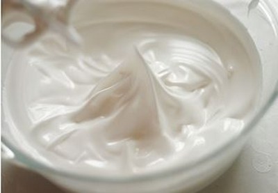 Sådan tilberedes meringue, en lækker opskrift med et billede