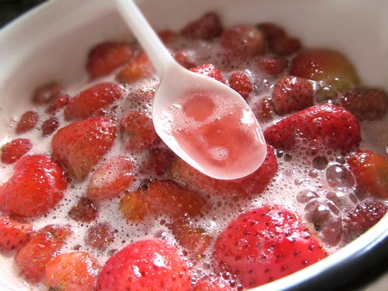 Opskriften på jordbær i sin egen saft
