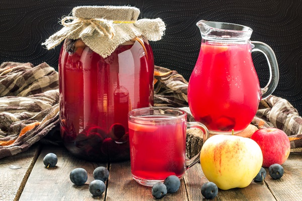 Kompot fra chokeberry ashberry