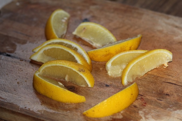 Delicious compote af hindbær til vinteren