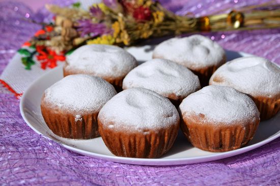Trin-for-trin opskrift på muffins med svesker