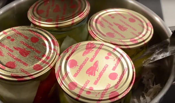 Patissons til vinteren, lækre opskrifter af emner "Fingers slik" i krukker - syltede, saltede, uden sterilisering