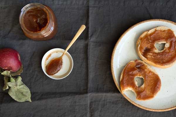Sådan laver du marmelade fra æbler hjemme