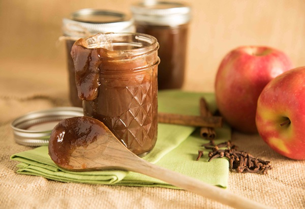 Sådan laver du marmelade fra æbler hjemme
