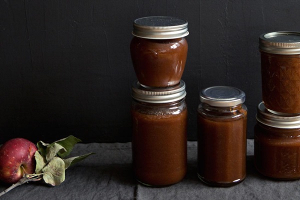 Sådan laver du marmelade fra æbler hjemme