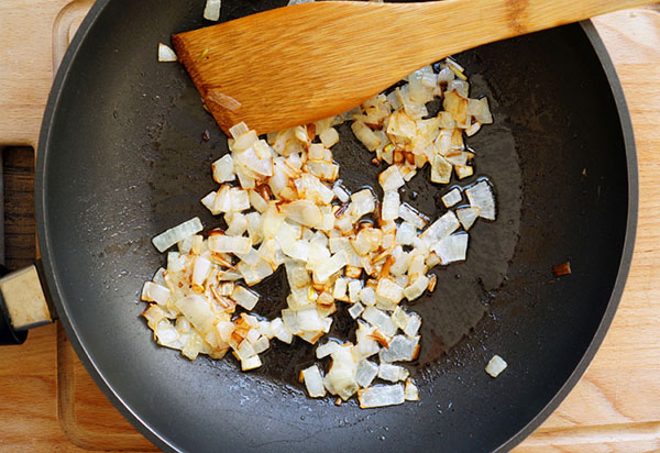 En simpel opskrift: Cremet suppe med svampe