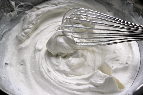 Kage til Valentinsdag: en opskrift med et billede