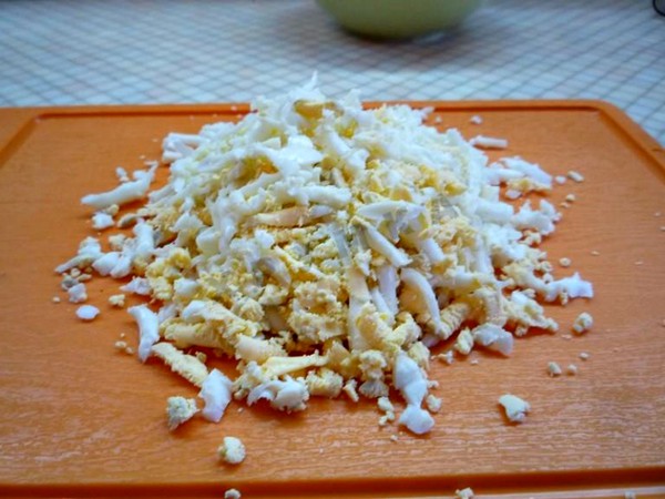 Salat af kyllingekæmper