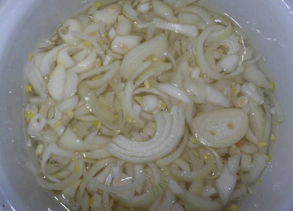 Salat af kyllingekæmper