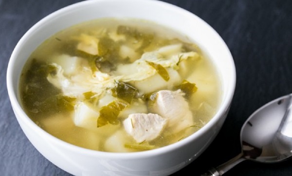 Grøn suppe fra sorrel
