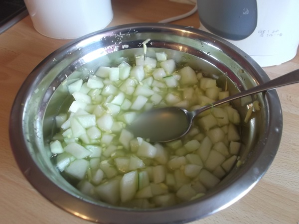 Jam fra melon og melon skorpe til vinter - enkle opskrifter