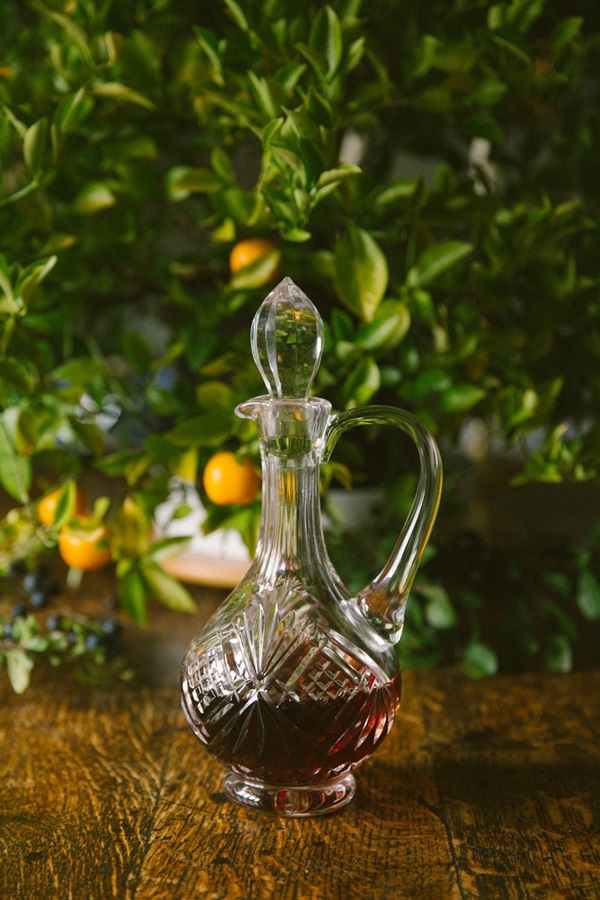 Hjemmelavet vin fra chokeberry