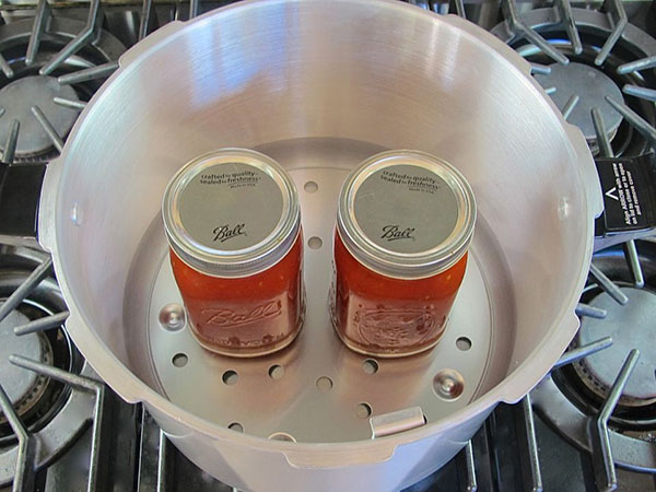 Sådan tilberedes æblejuice til vinteren