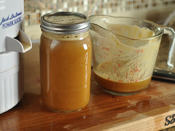 Sådan tilberedes æblejuice til vinteren